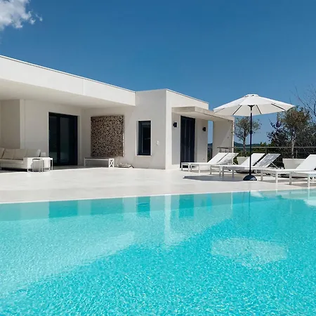 Fontvieille Villa *